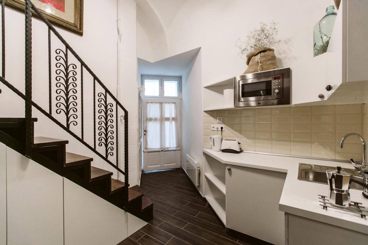 The Chapel - History, Tradition, Luxury Budapest Luaran gambar